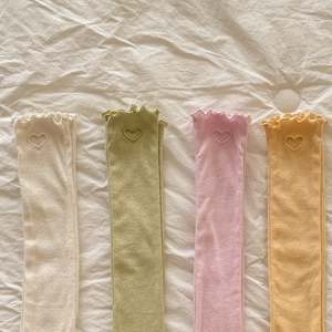 [PRE-ORDER] Eyelet Knee Socks