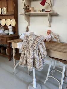 Dresses Skirts: Amelia Floral Dress