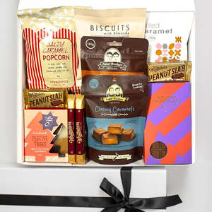 Christmas Gift Boxes: Christmas Super Snacker