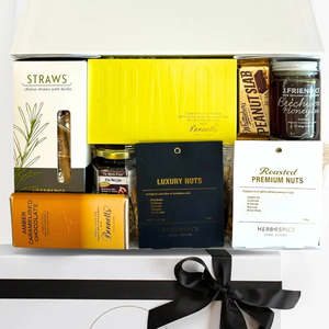 Christmas Gift Boxes: Celebration Snacks