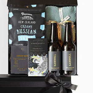 Gourmet Food Alcohol Gift Boxes: Blue Dream