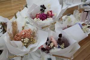 Frontpage: CUSTOMISED DRIED FLOWER BOUQUET