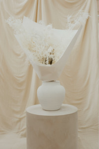 Frontpage: NEUTRAL DRIED BOUQUET