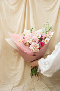 Fresh Flora: FRESH FLOWER BOUQUET | ROSY