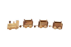 Play: Q Toys | Wooden Train