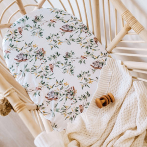 Bold And Bright: Snuggle Hunny Kids | Bassinet Sheet / Change Pad Cover - Eucalypt