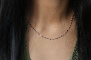 Products: The Thin Wave Chain - little macaron