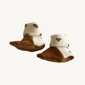 Merino Baby Booties - size 0-6m - Little Magnolia
