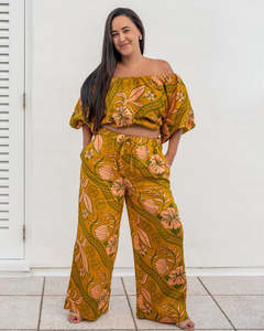 Womens: Kalea Womens Pants & Matching Top Set