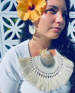 Cook Islands Handmade Rito Earring & Necklace Set In Natural