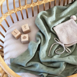 Furniture: Marley Heirloom Blanket