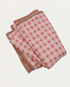 All: Heirloom Hearts Reversible Quilt