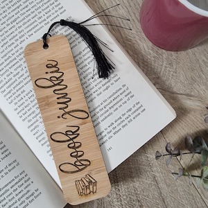 Bookmarks: Book Junkie Bookmark
