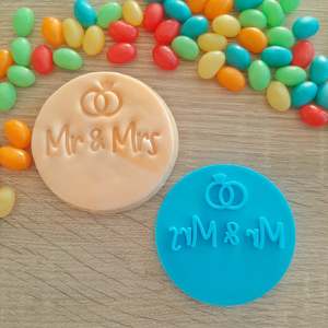 Wedding Engagement Fondant Stamps: Mr & Mrs (with rings) Fondant Stamp
