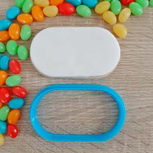 Basic Shapes Cookie Cutters: Oval Cookie & Fondant Cutter