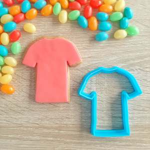 Basic Shapes Cookie Cutters: T-Shirt Cookie & Fondant Cutter