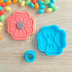 Mothers Day: Poppy 3 Piece Cutter & Fondant Stamp Set