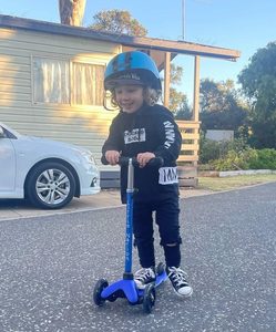 3 Wheel Scooter – Black