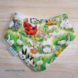 Matching Gifts: Farmyard Dribble Bib