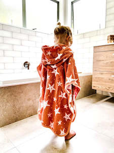 Kids Towels And Ponchos: Hooded Poncho - Coral Starfish