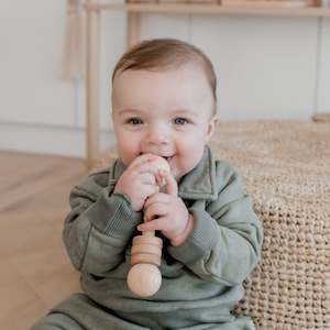 Stacking Sorting: Q Toys Grasping Rattle