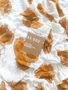 Swaddle: SEAKA.BOO Sadie Sunflower Muslin Swaddle