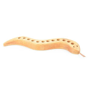 Play: Drei Blätter Wooden Pencil Holder | Snake - 12 holes