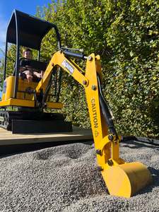 Frontpage: Children's Mini Digger Hire