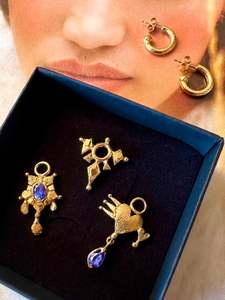 Earrings: The Théâtre du Châtelet Set