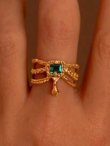 Rings: The Emerald Empress Ring