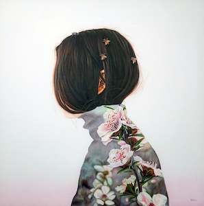 Sierra Roberts: Mānuka & the Bee