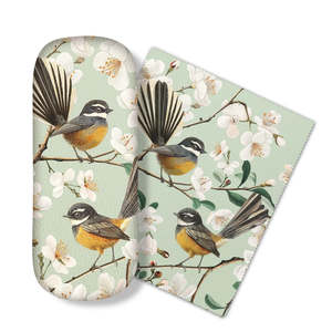 Accessories: Glasses Case Set Fantail