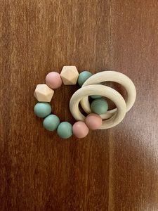 Products: Teething Ring - Dre - Little Roo
