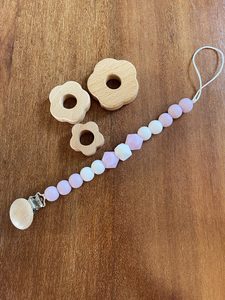 Products: Dummy Clip - White Lilac - Handmade - Little Roo