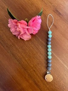 Products: Dummy Clip Minty - Little Roo