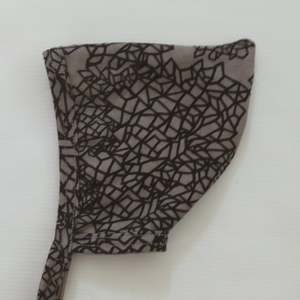 Ready To Send: Prem/NB  ** Merino Rich Pixie Hat Grey Geo