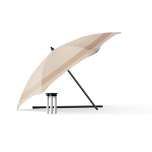 BLUNT Beach Umbrella | Sand