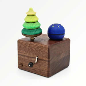 Mader Spinning Tops: Mader Music Box with Tree Top & Luna Starry Sky Turn Top