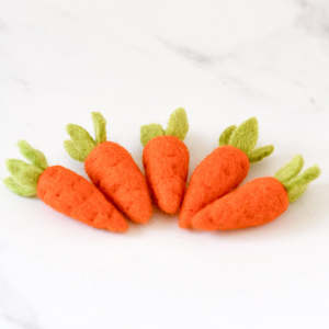 Montessori Toys: Easter Felt Carrots - 5 Small