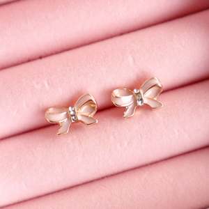 Gift Tween: Lauren Hinkley Earrings | Pink Bow