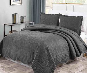 Products: Dark Grey Luxury Bedspread With Scalloped Edge
