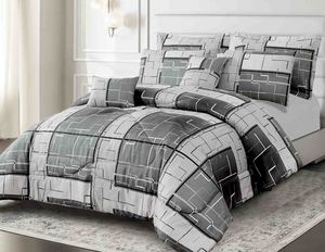 7 piece OVERSIZED PRINT comforter set