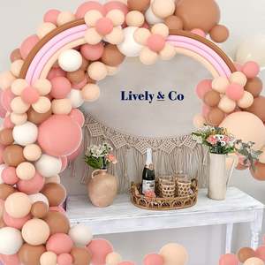 Balloon Garlands: Balloon DIY Garland - Boho