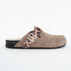 New Arrivals: Dr Feet Hoxey Camel Combo