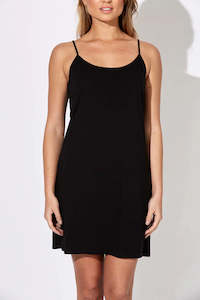 Eb & Ive Basic Slip-Black