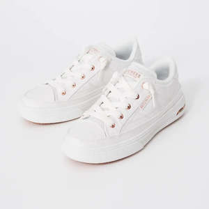 Skechers Archfit Arcade Meet ya there -White