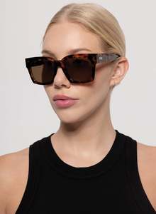 Accessories: Otra Alba Tort/Brown Sunglasses