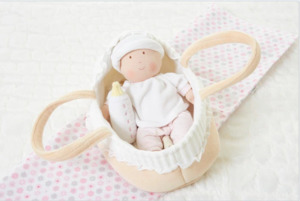 CARRY COT WITH BABY DOLL, BOTTLE & BLANKET 23CM