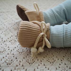 booties: Organic Stay-On Booties - 3 colours