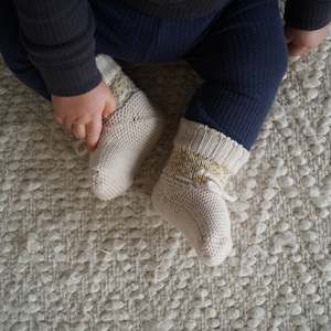 Merino Knit: Merino Arrow Booties